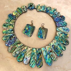 Abalone necklace with matching eatings